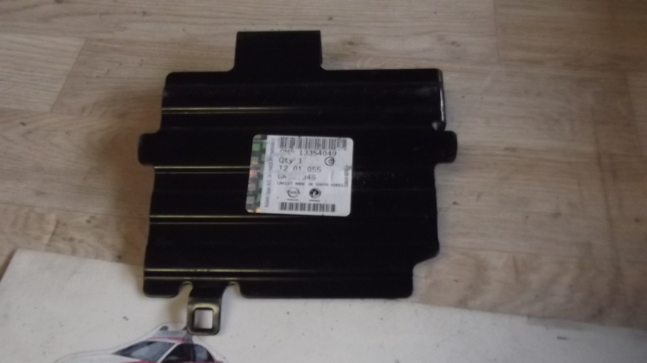 Кришка (захист) акумуляторної батареї (АКБ) бічна GM 1201055 13354049 OPEL Astra-J Zafira & CHEVROLET Aveo 