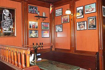 Столики самообслуживания в ресторане Galway Pub, Тбилиси, 2013 год 2