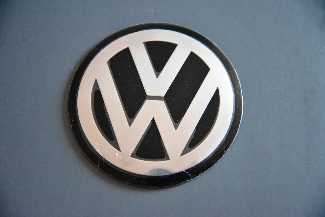 Емблема логотип Volkswagen Фольксваген 90 мм на капот багажник