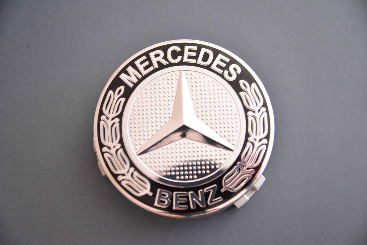 Емблема логотип Mercedes Мерседес 74 мм на капот багажник чорний