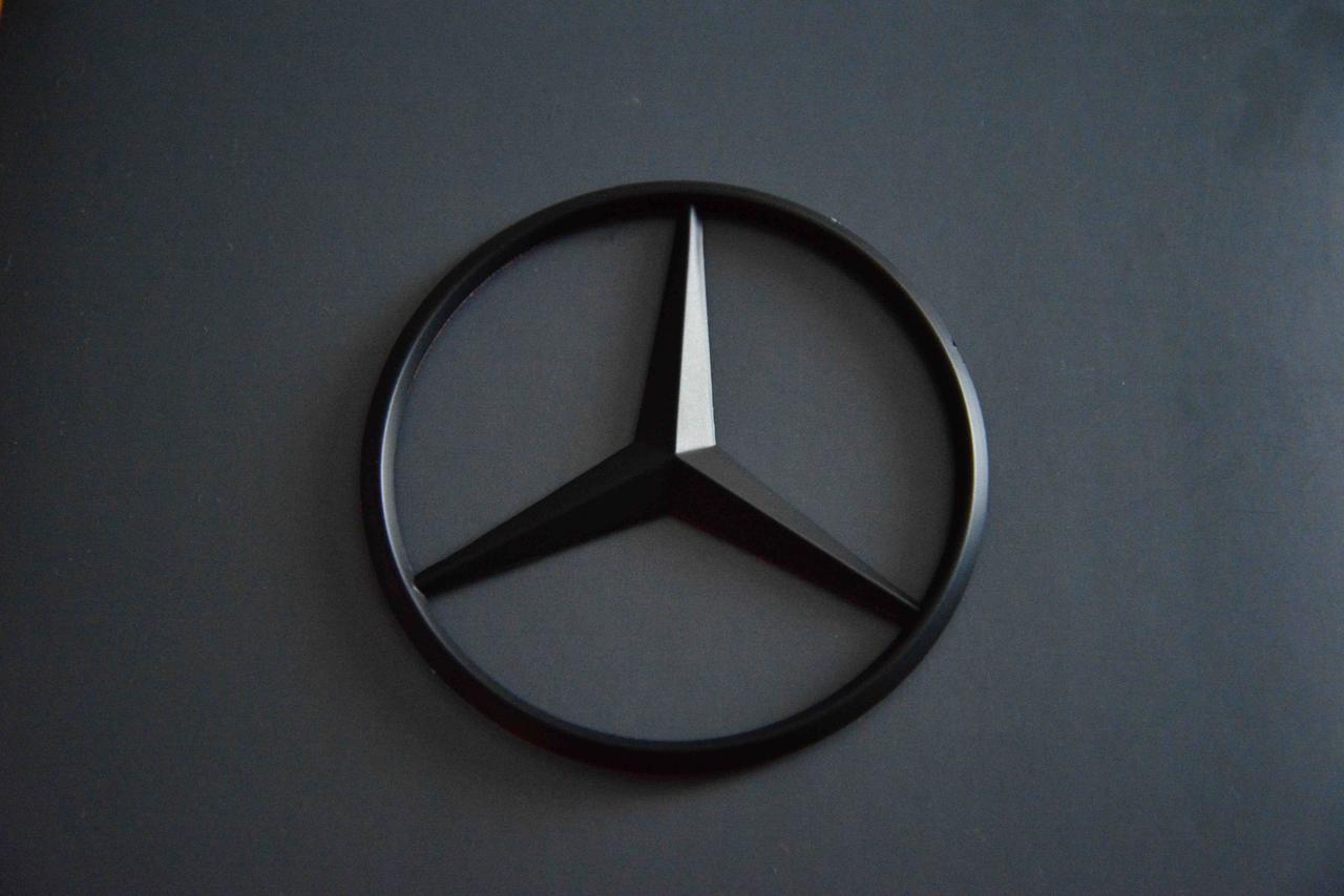 Емблема логотип Mercedes Мерседес 90 мм на капот багажник чорний