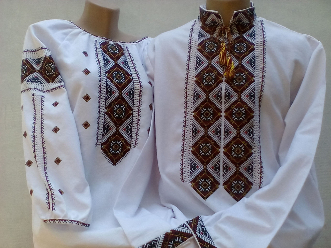 Вишиванки парні ручні робота