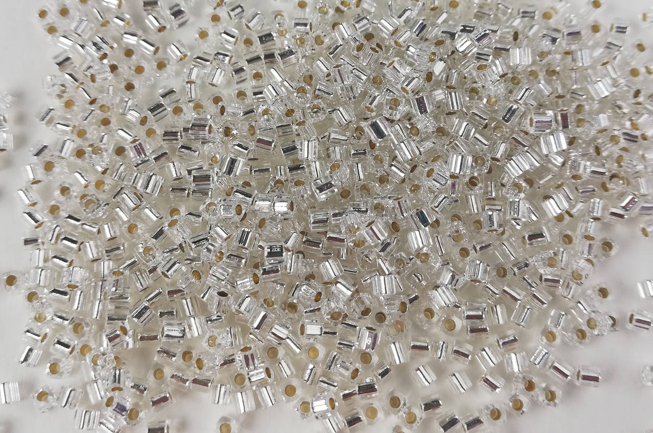 

Miyuki Square Beads 1,8 мм SB0001 Crystal Silver Lined