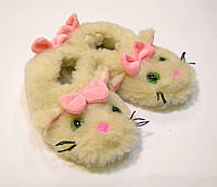 Теплые детские тапочки-носки из овчины Кошечка