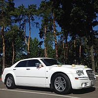 Аренда авто на свадьбу Белый Chrysler 300c