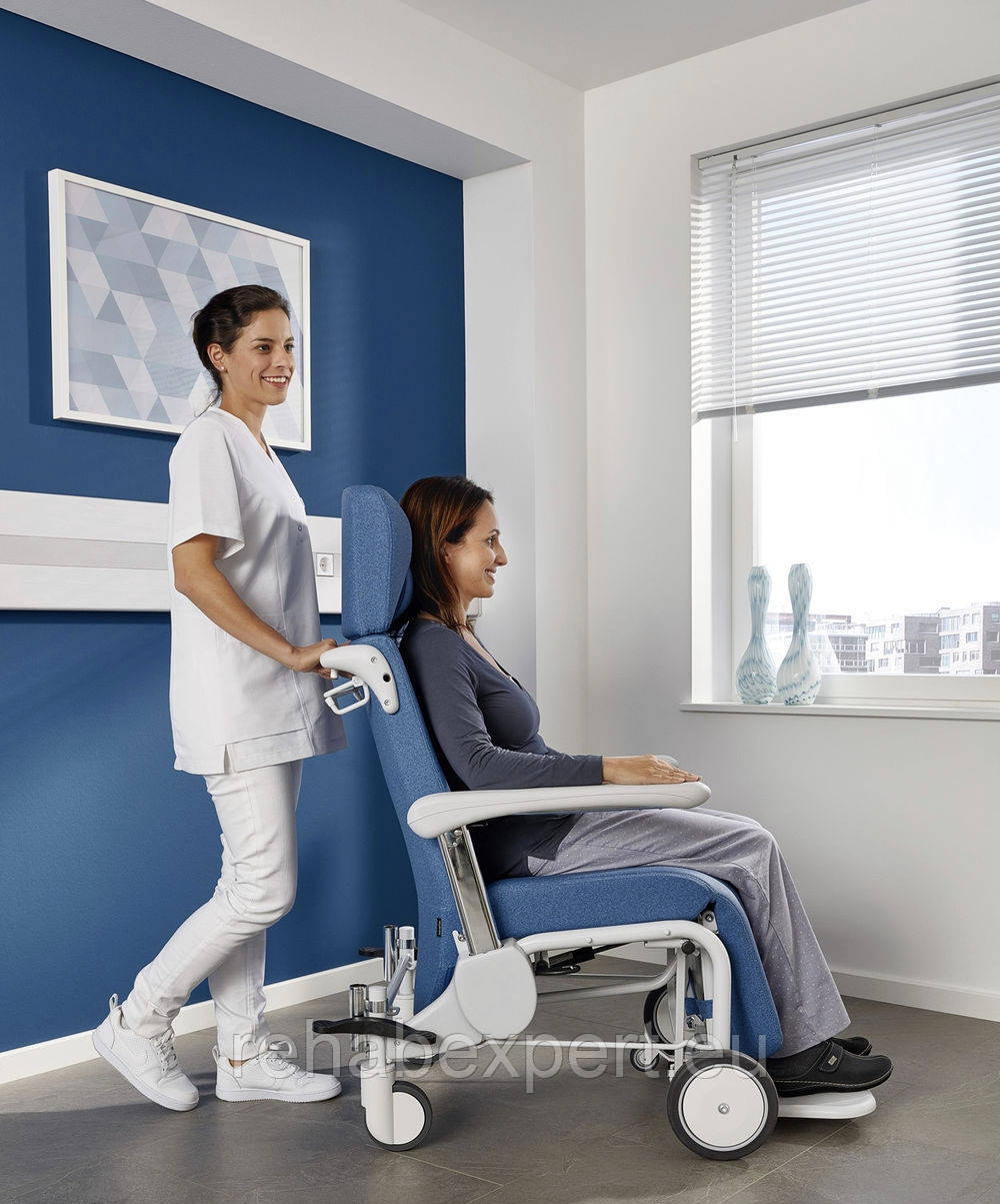 Крісло для транспортування пацієнтів з регульованою спинкою Stiegelmeyer Ravello Clinic Patient Transfer Chair, фото 1