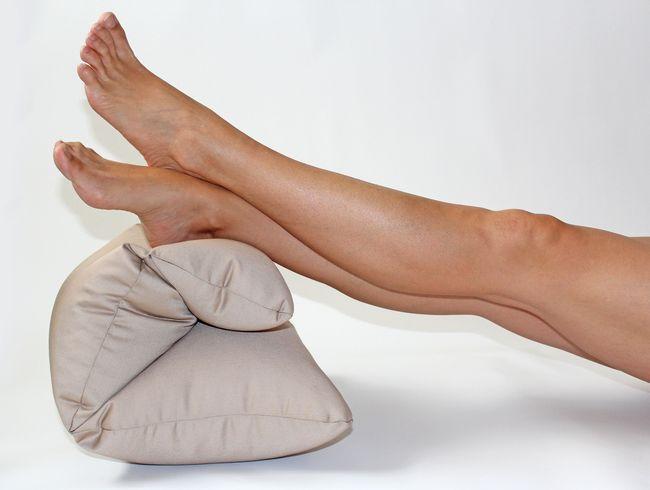 Подушка для снятия и профилактики отечности ног при варикозе ТМ Лежебока - фото 2 - id-p595189688