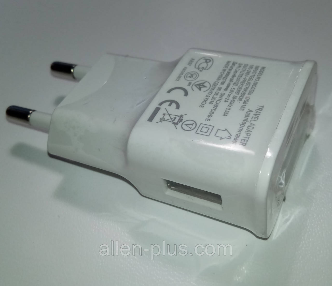 Адаптер живлення 220V — 5V/2A USB TRAVEL ADAPTER (500mAh за фактом)