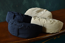 Подушка для медитації та йоги