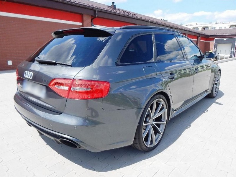 СПИЙЛОР НА ЗАДНІ СТЕКЛО AUDI A4 B8 У СТИЛІ RS4, фото 1