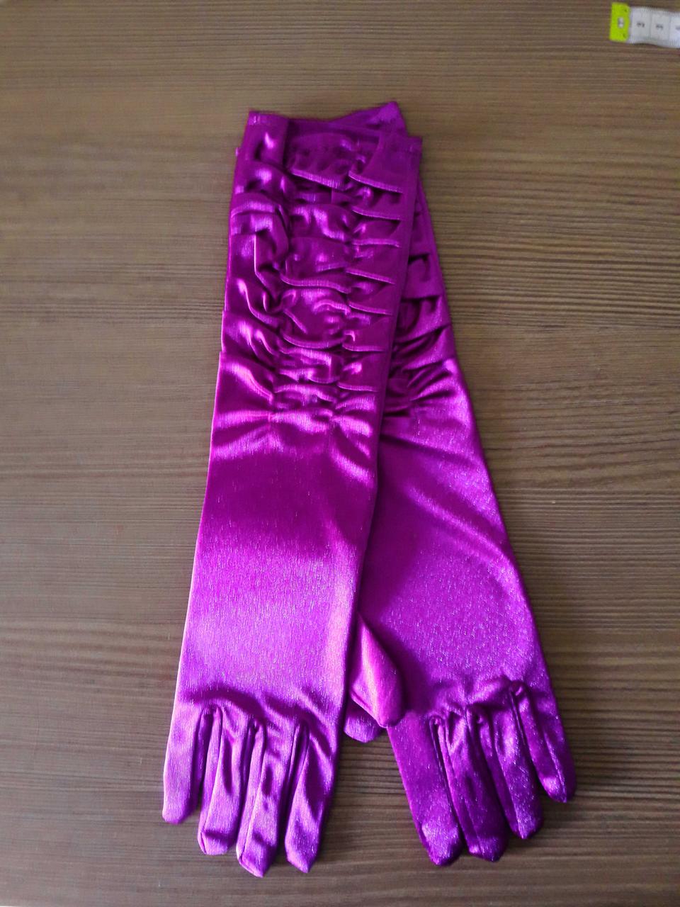 Рукавички жіночі атласні довгі фіолетові ( темний цикламен), жатка 38 см.