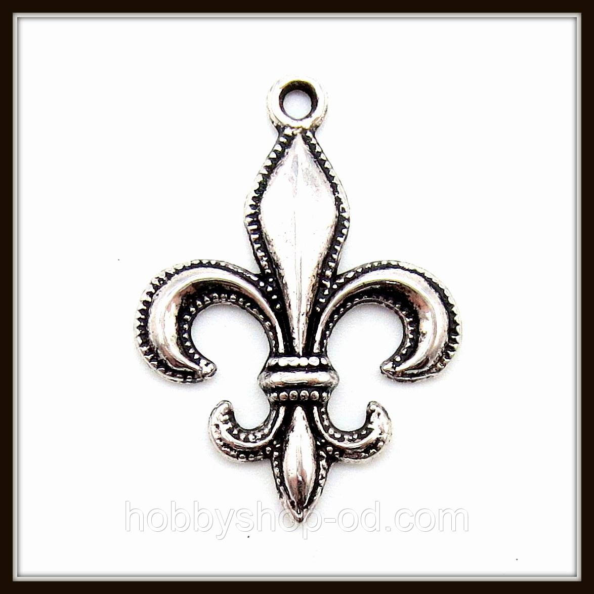 Метал. підвіска "геральдична лілія" срібло (3х2,2 см) 6 шт. в уп., фото 1