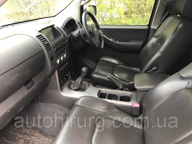 Шкіряний салон nissan navara d40