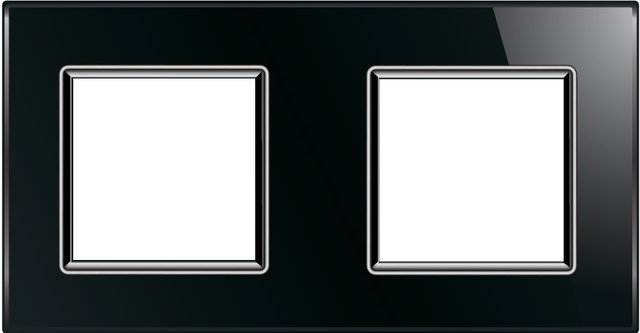 Livolo двойная рамка для розетки черная
