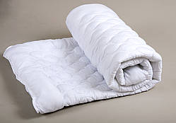 Ковдра холофайбер Classic Light 195х215 полікотон Iris Home