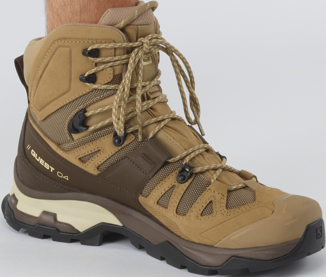 

Цена 6 899 грн /// Оригинальные мужские кроссовки SALOMON QUEST 4 GTX (412927)