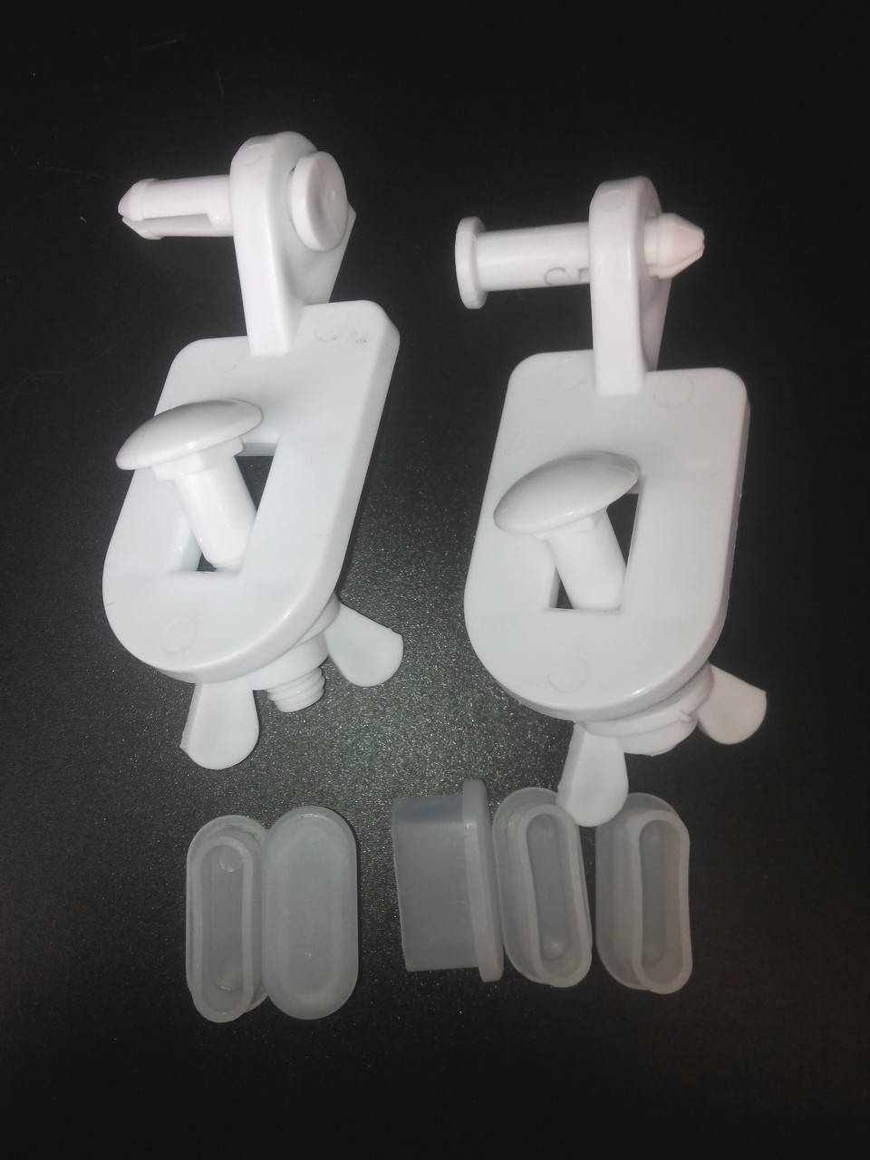 

Крепление крышки унитаза Киев, Белый