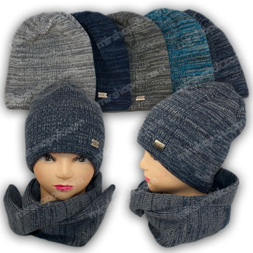 Вязаная шапка и шарф