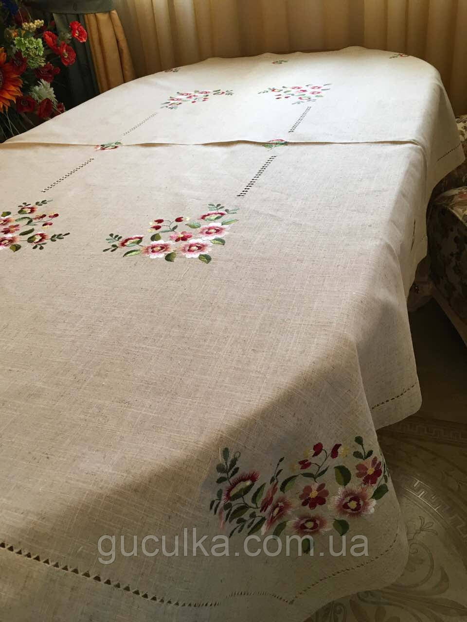 Вишита скатертина квітами гладдю з мережкою 220*140 см, фото 1