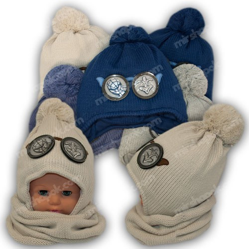 Вязаная шапка и шарф