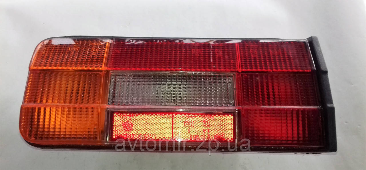 Ліхтар задній правий у зборі Ваз 2106 2106-3716010