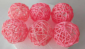 Набір кульок плетених із ротанга 10 см рожеві