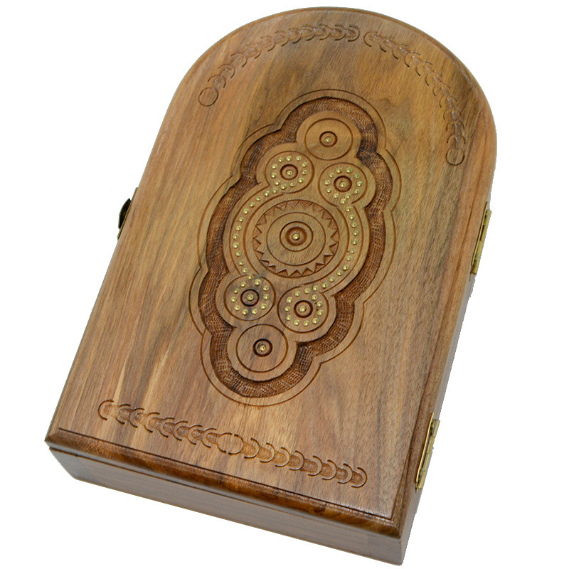 Ключниця різьблена на стіну 12