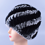 Жіноча шапка з хутра кролика рекс сіра з чорними смужками, фото 4