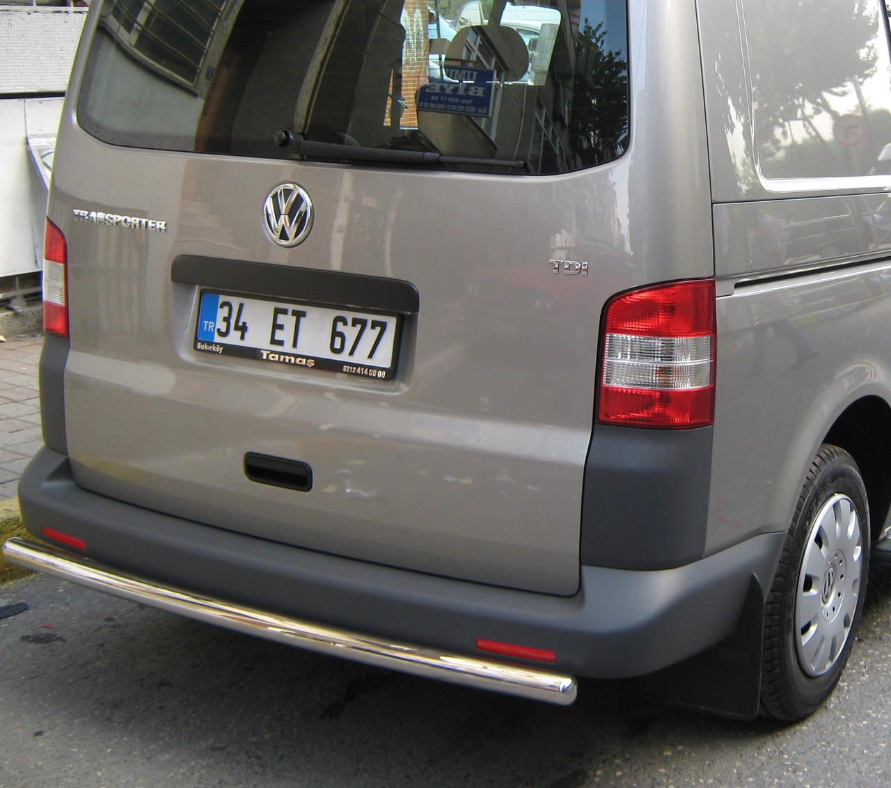Захист заднього бампера на Volkswagen Transporter T5/T6 (2003-2015)