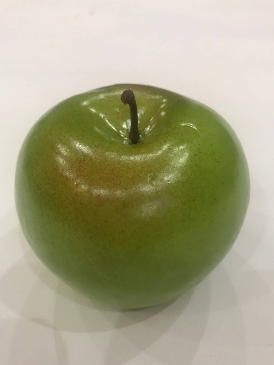 

Искусственное зелёное яблоко.Муляж яблока.Декоративное яблоко.