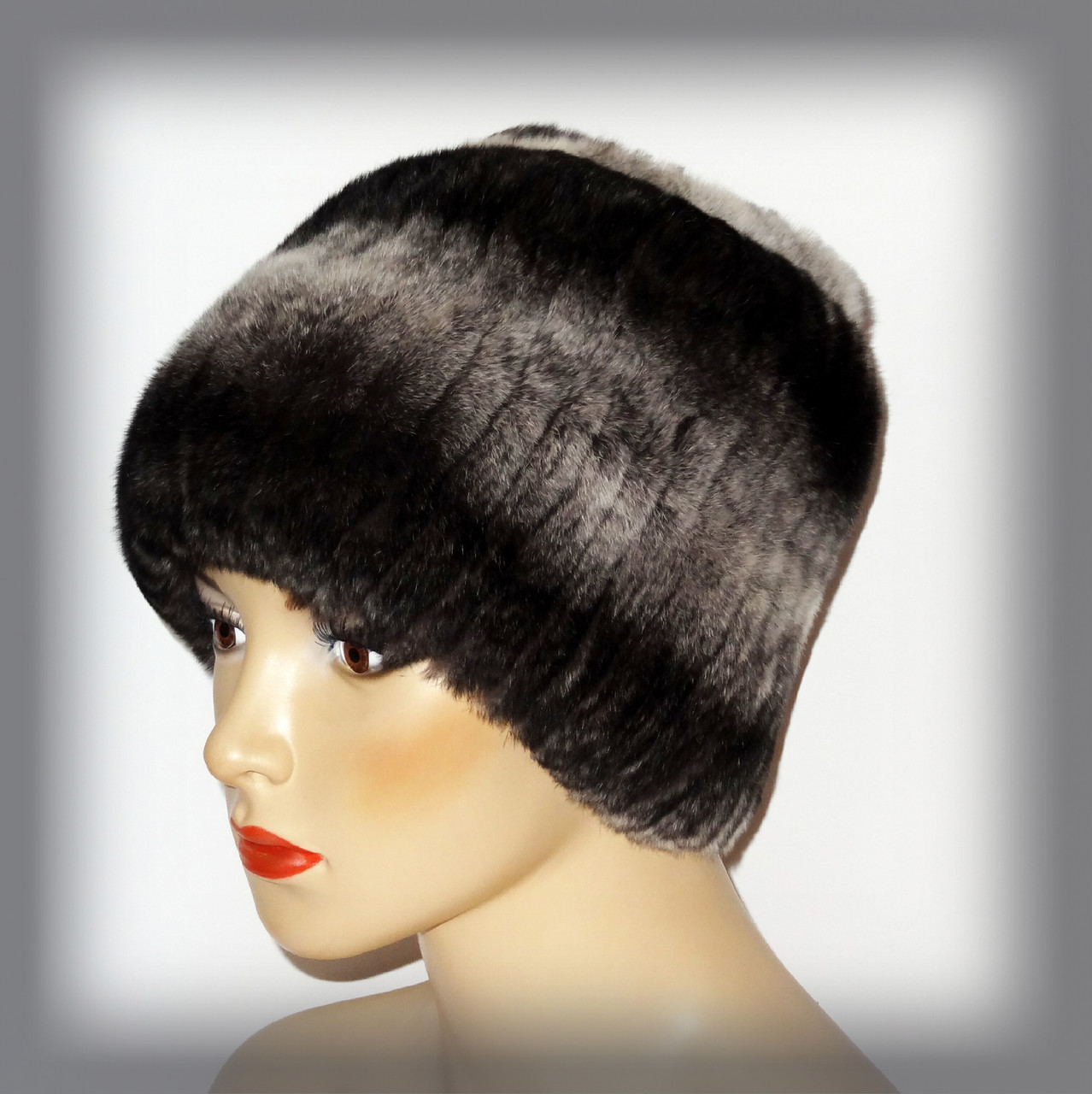 Хутряна шапка з шиншили рексу