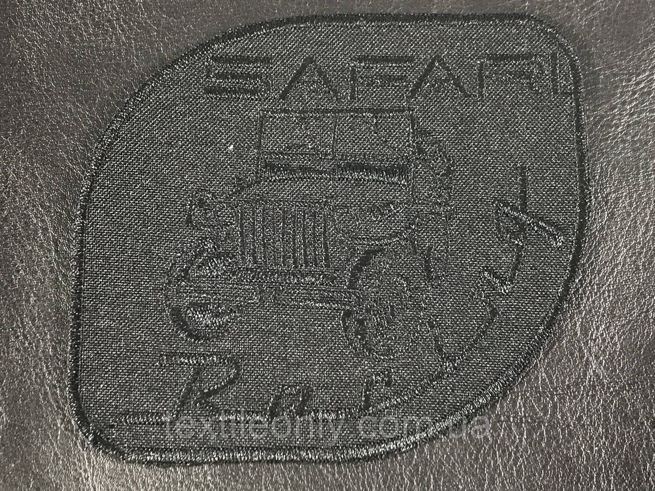 Нашивка safari racing колір чорний 110х98 мм