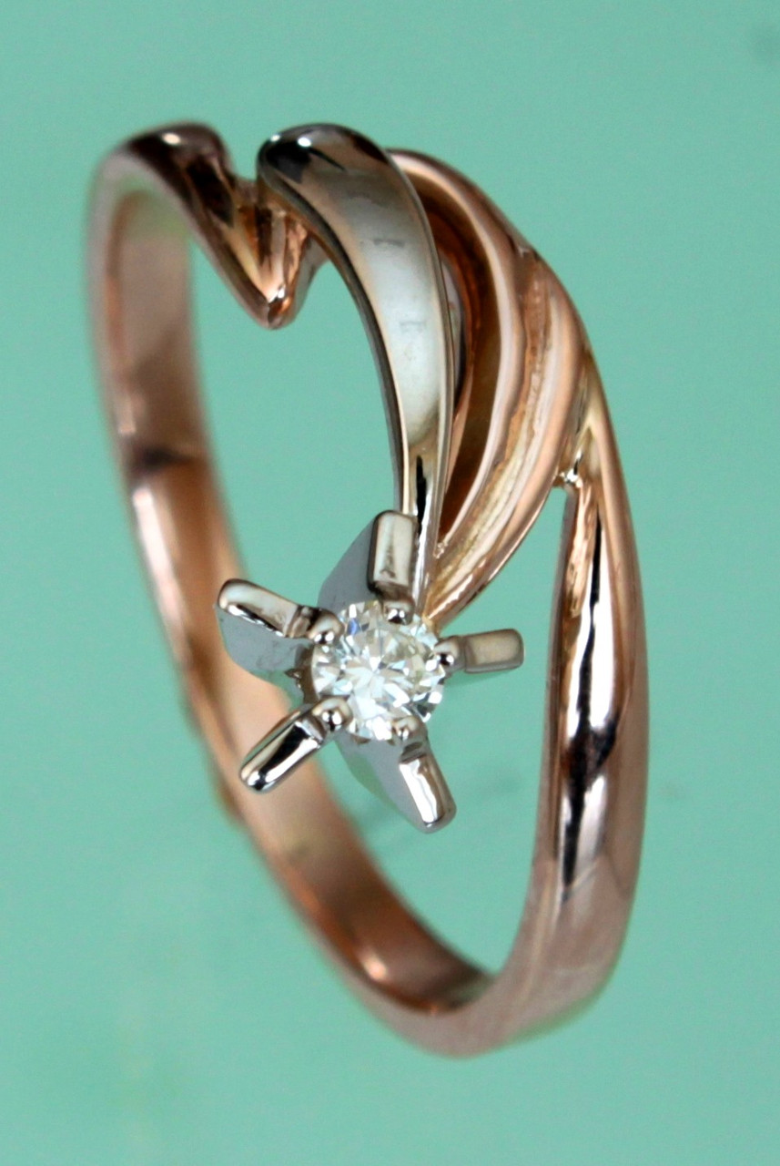 Золотой кольцо с бриллиантом - фото 1 - id-p609850338