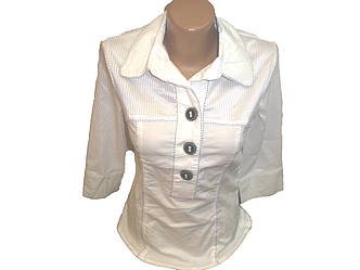 Блуза біла з трьома ґудзиками
