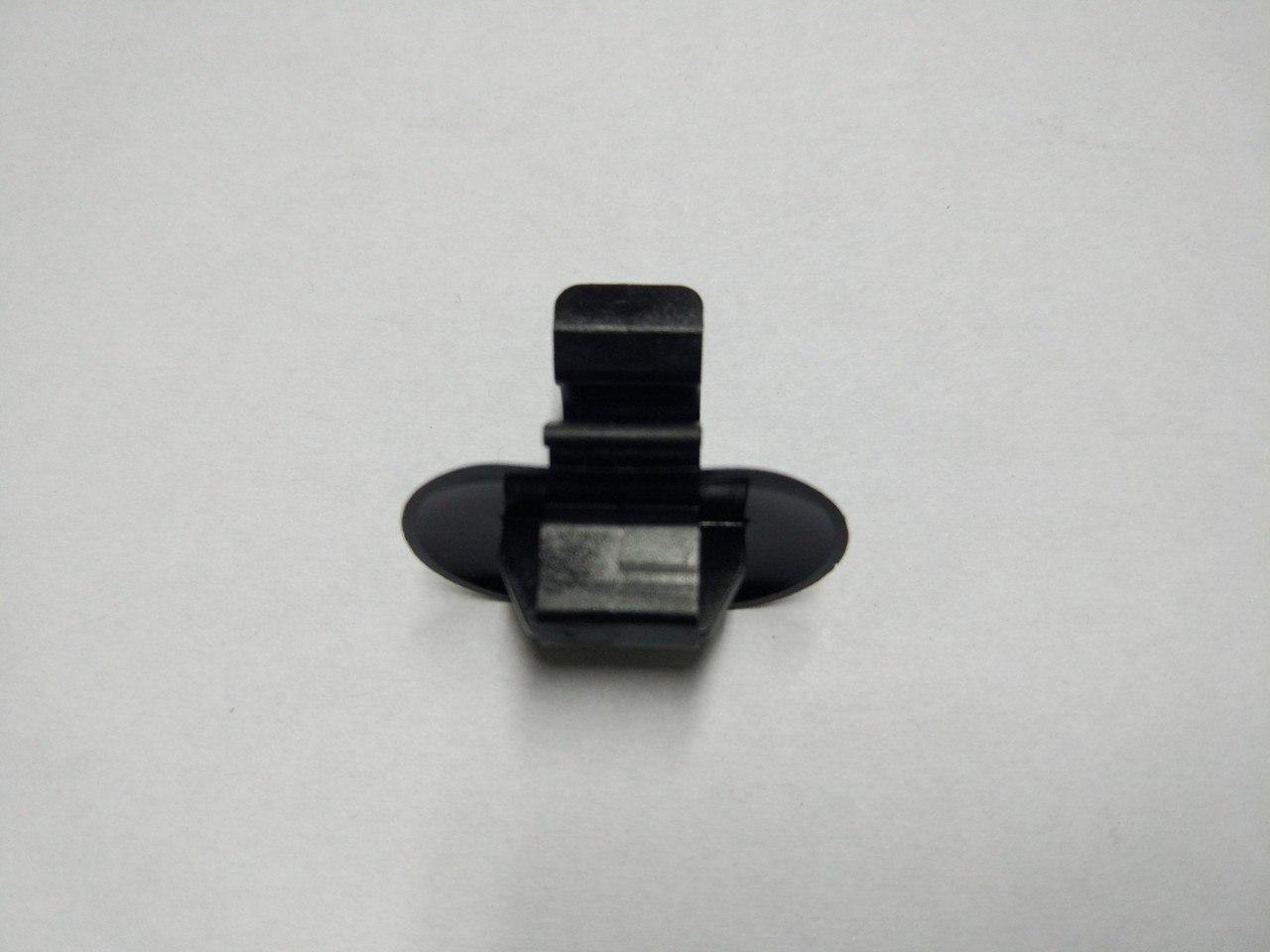 Кліпса держака (упору) капоту Renault Trafic, Opel Vivaro 2001-2014, Renault 7703179014
