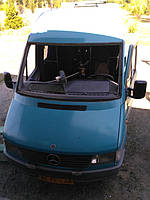 Изготовление и замена лобового стекла на Mercedes Sprinter  в Никополе