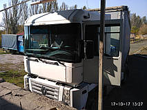 Изготовление и замена лобового стекла на Renaul Magnum в Никополе