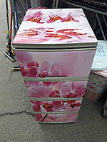 Комод на 4 ящики з декором на верхній кришці "Орхідея 2" Алеана кремовий