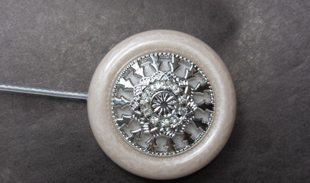 Магніт-підхоплювач для штор ручної роботи Б1 круг білий, фото 1