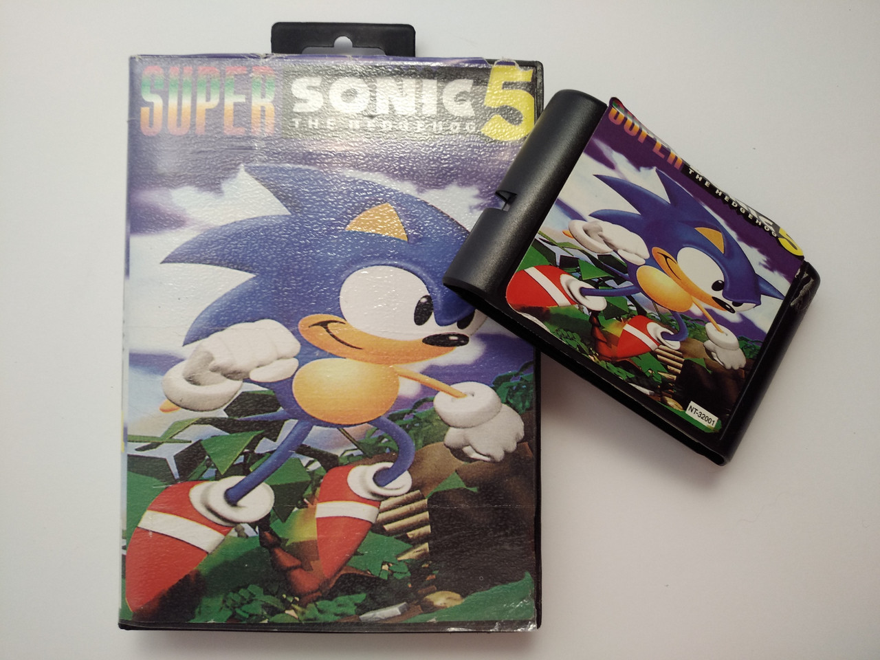 Картридж 16bit для Sega Mega Drive - Sonic The Hedgehog 5 (в больш. боксе) - фото 1 - id-p617727260