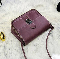 Маленька жіноча сумка Бордового кольору (достатньо вмістка)