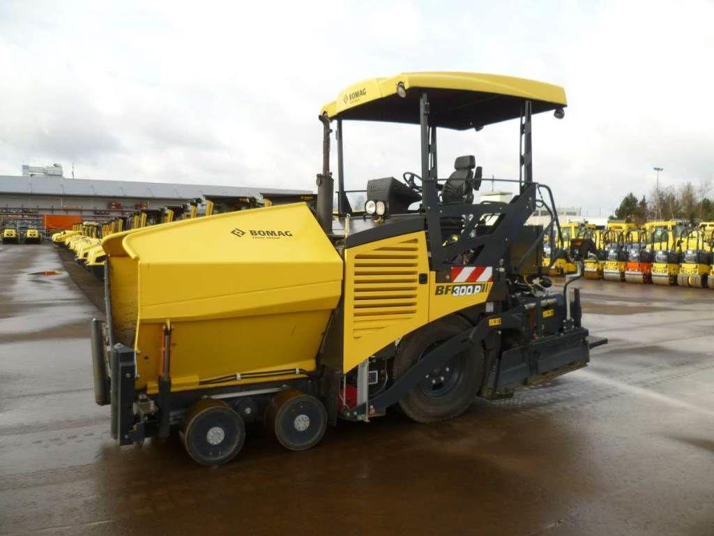 Асфальтоукладальник BOMAG BF 300 P, фото 1