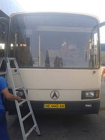 Замена лобовых стекол на автобус ЛАЗ 4207, ЛАЗ Лайнер 