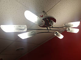 Люстра на 6 шість плафонів золотиста