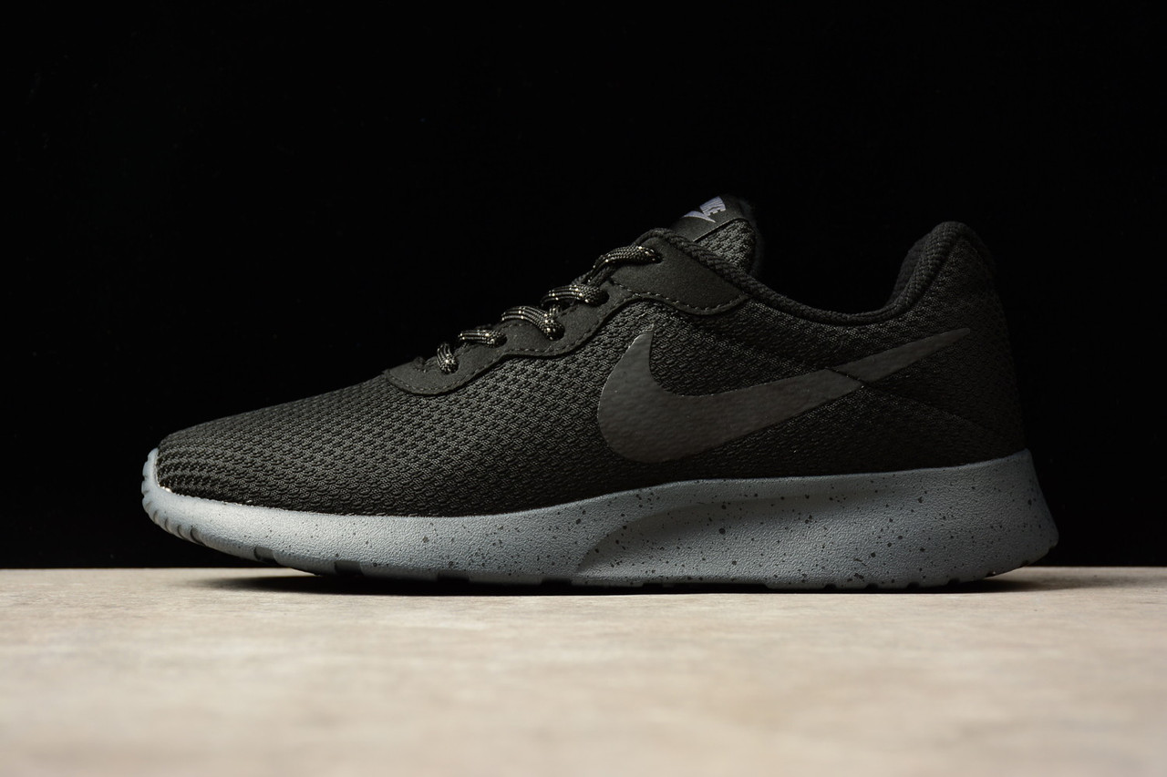 Кросівки жіночі Nike Tanjun / NKR-1406
