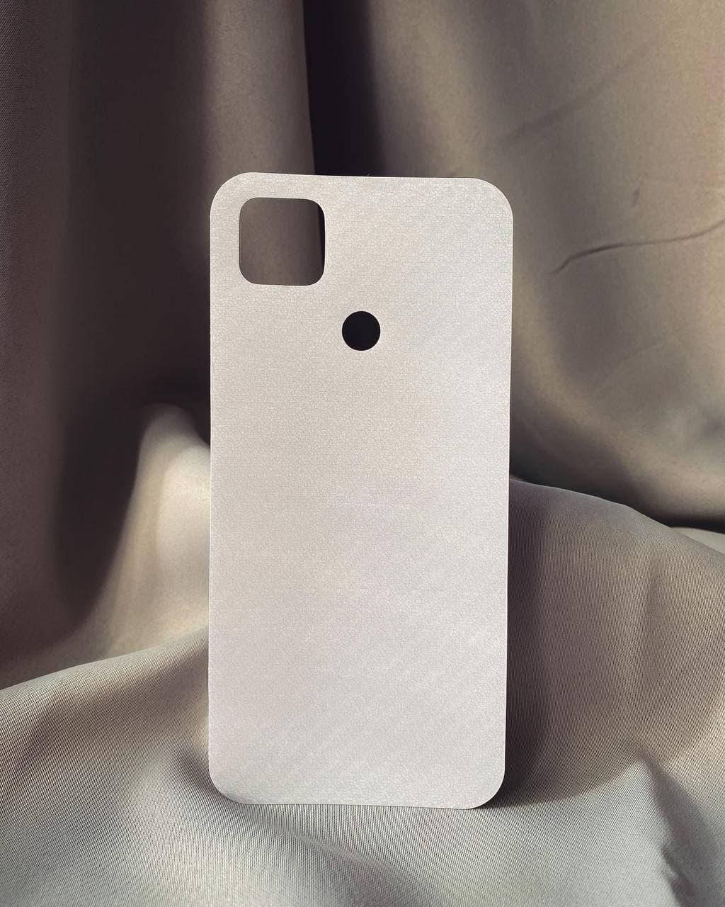 

Карбоновая прозрачная пленка для Xiaomi Redmi 9c BWA на корпус, Прозрачный