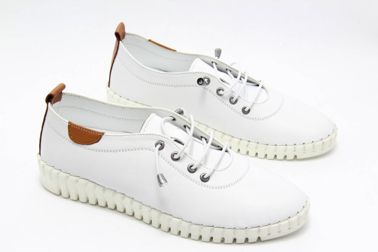 

Мокасины женские Izderi 19125-beyaz белые кожаные 39