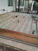Монтаж террасной доски из Мербау на деревянные лаги.