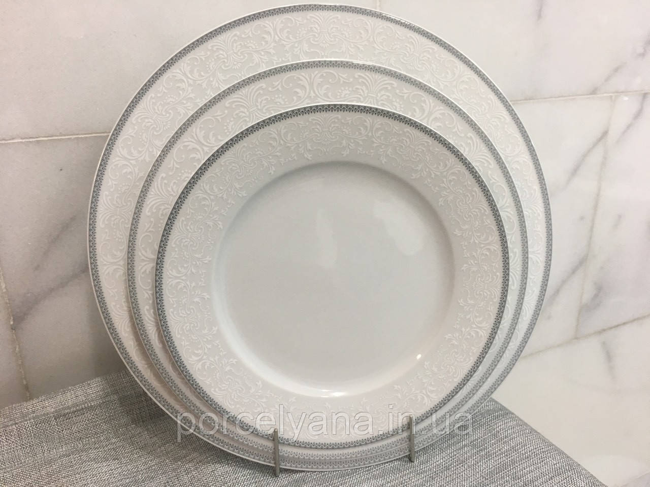 Набор подставных фарфоровых тарелок 6 шт 25 см Opal серый (Thun) - фото 3 - id-p622394051