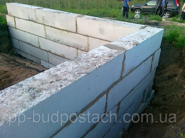 Самостійне зведення блочного фундаменту Самостійне зведення блочного фундаменту